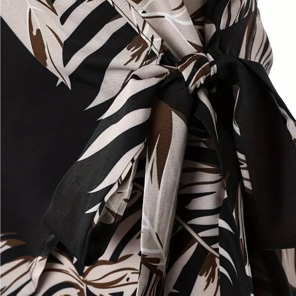 Black and Brown Leaf Print Dress